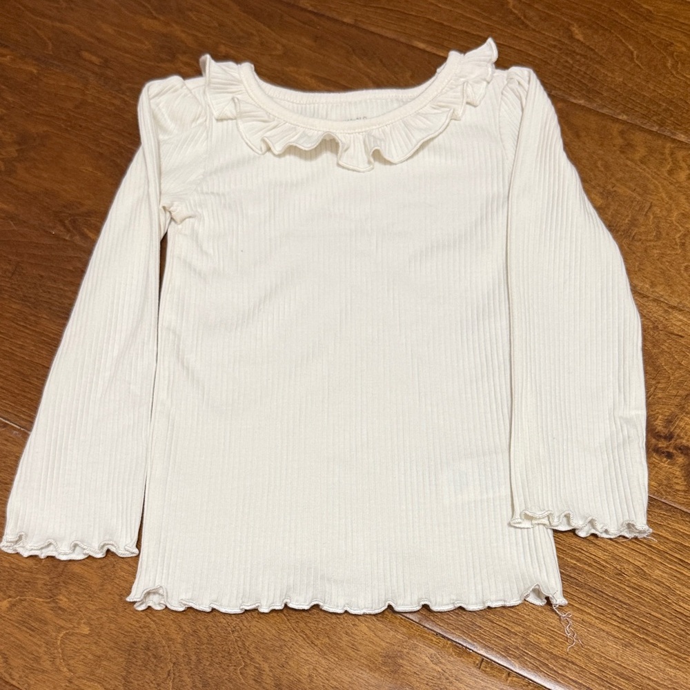 NWOT Size 3T Garanimals Ruffled White Long Sleeve Top